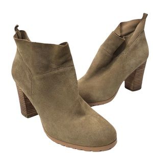 Crown Vintage Darcie Tan Suede Ankle Boots with  Stacked Block Heel Size 8 …
